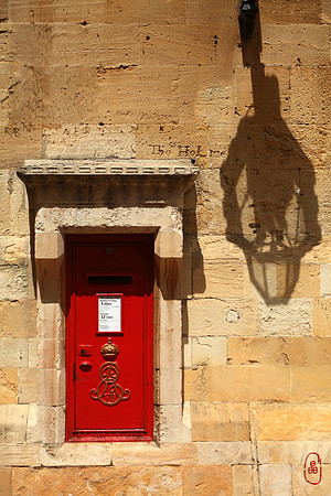 Royal Mailbox